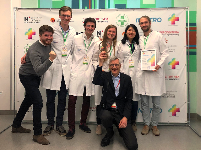 Freiburger Medizinstudierende gewinnen internationalen Wettbewerb in Nowosibirsk