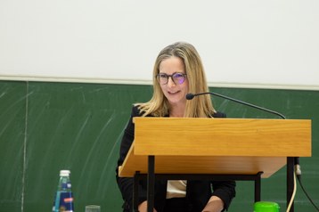 Dr. Katharina Wolf: Chair of session 2